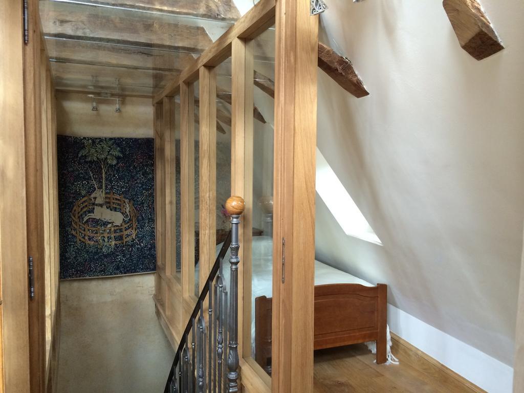 Portail Haut Bed & Breakfast Previnquieres Exterior photo