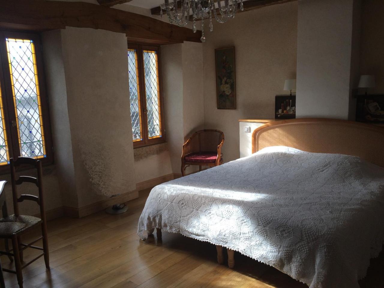 Portail Haut Bed & Breakfast Previnquieres Exterior photo